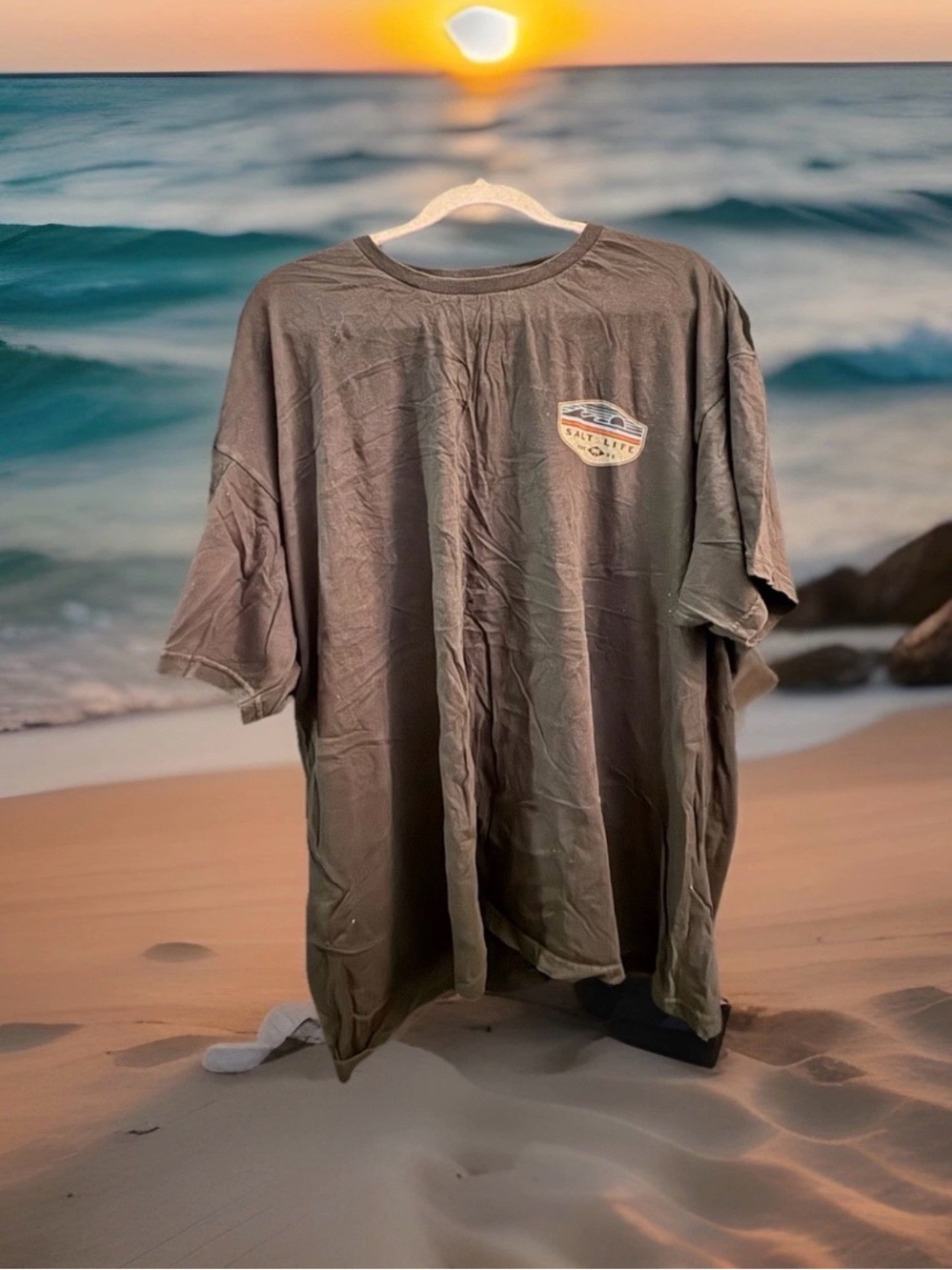 Salt Life Black Graphic T-Shirt Men’s Size 2XL, fits like L or XL, Short Sleeve